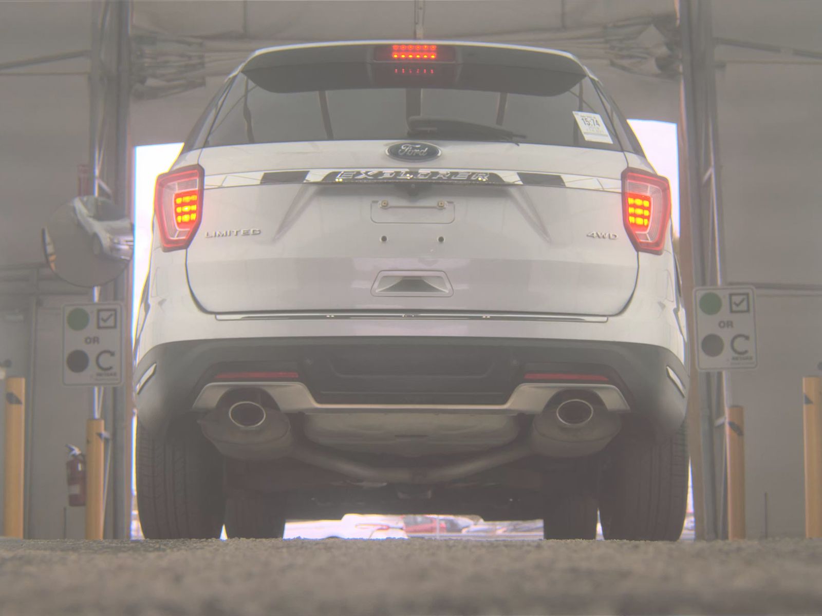 FORD EXPLORER - 8