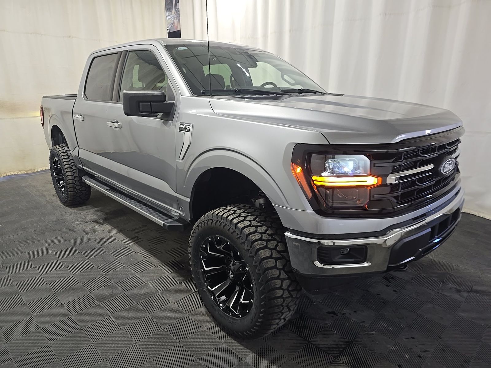 FORD F-150 - 4
