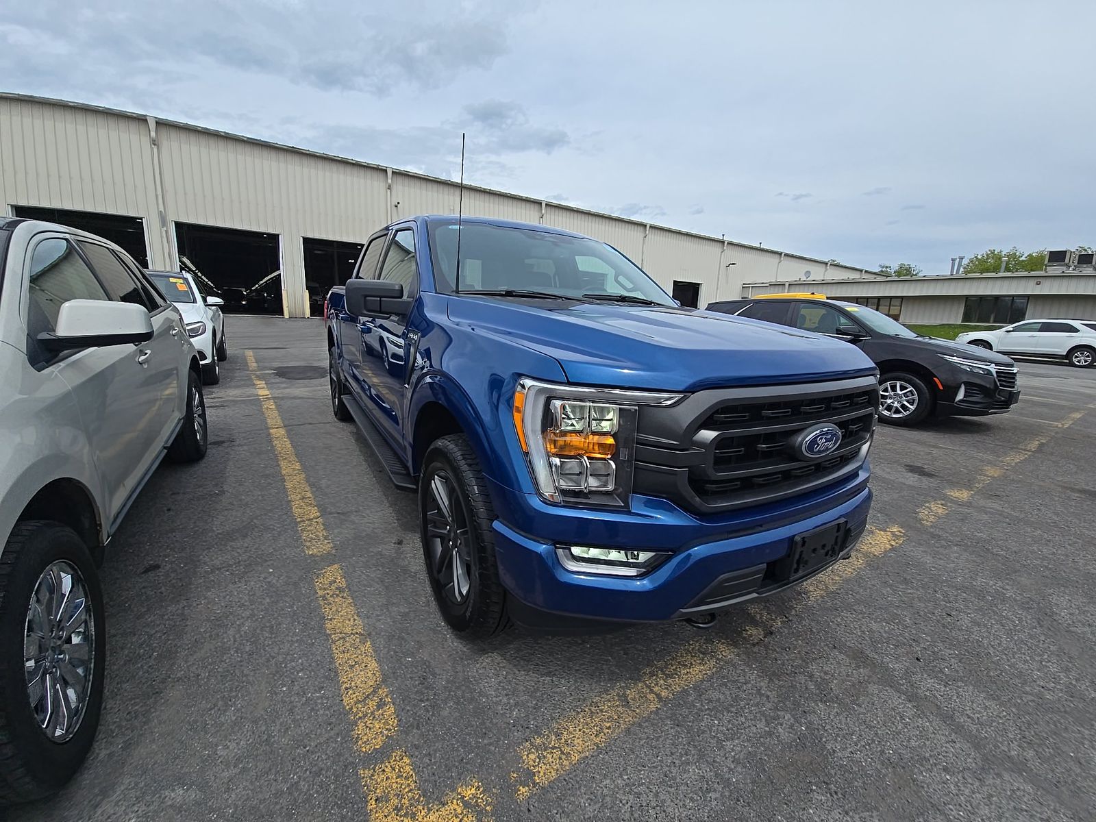 FORD F-150 - 4