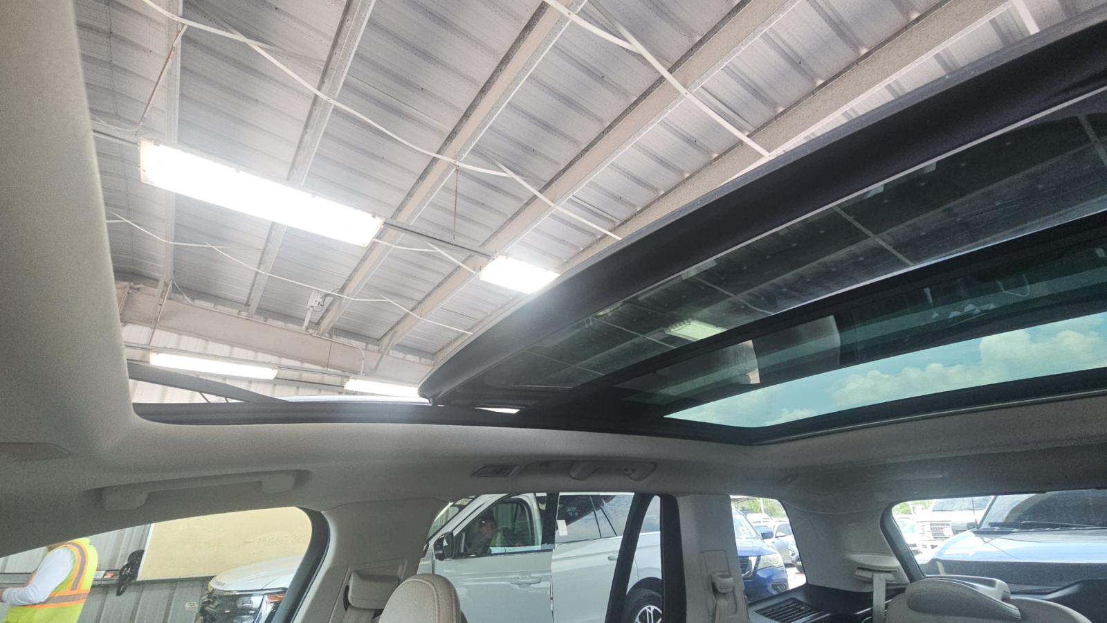 2018 Volvo XC90 T6 Momentum AWD