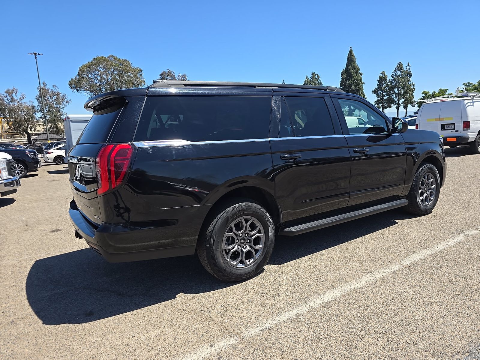 FORD EXPEDITION MAX - 5