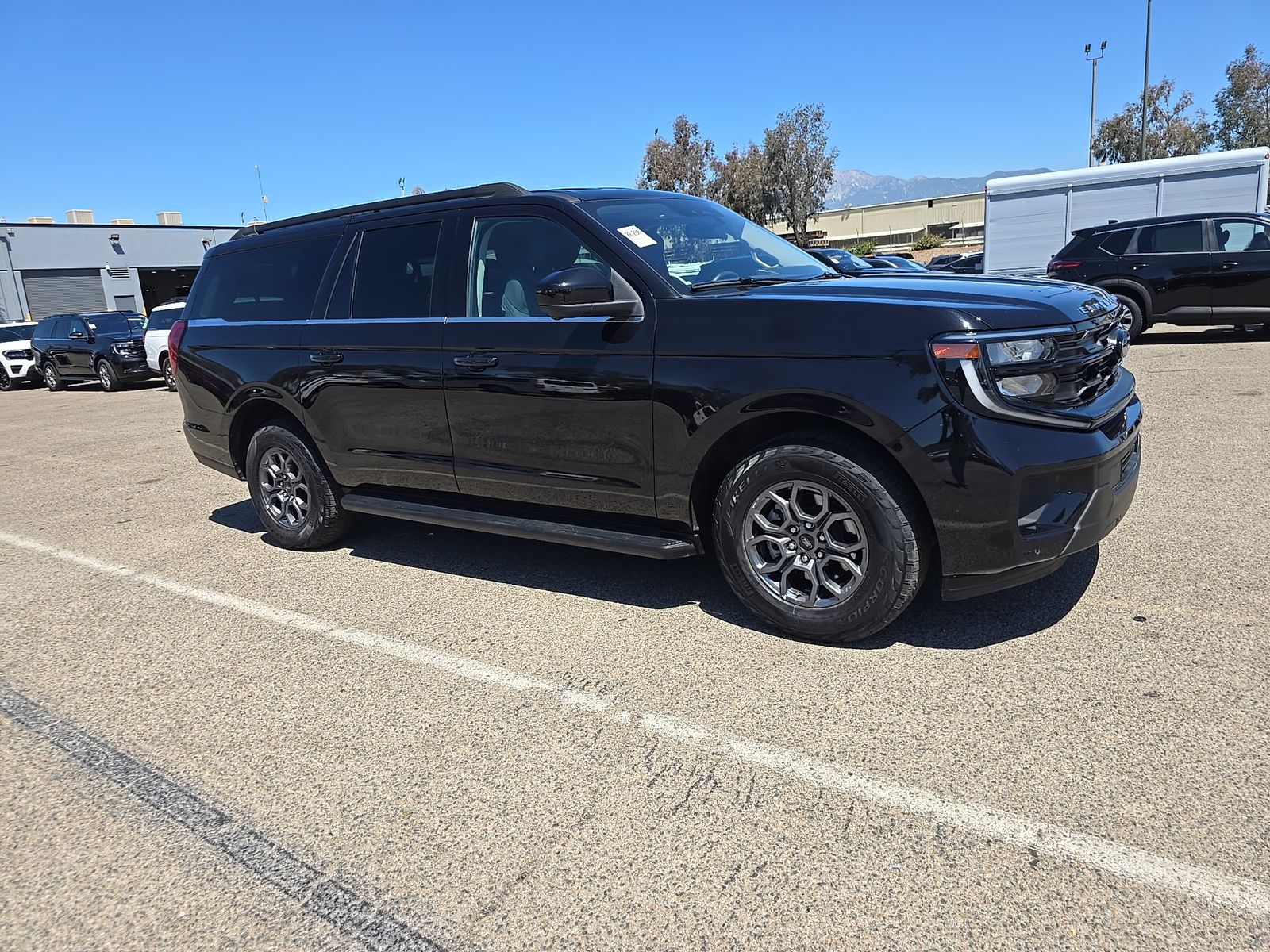 FORD EXPEDITION MAX - 4