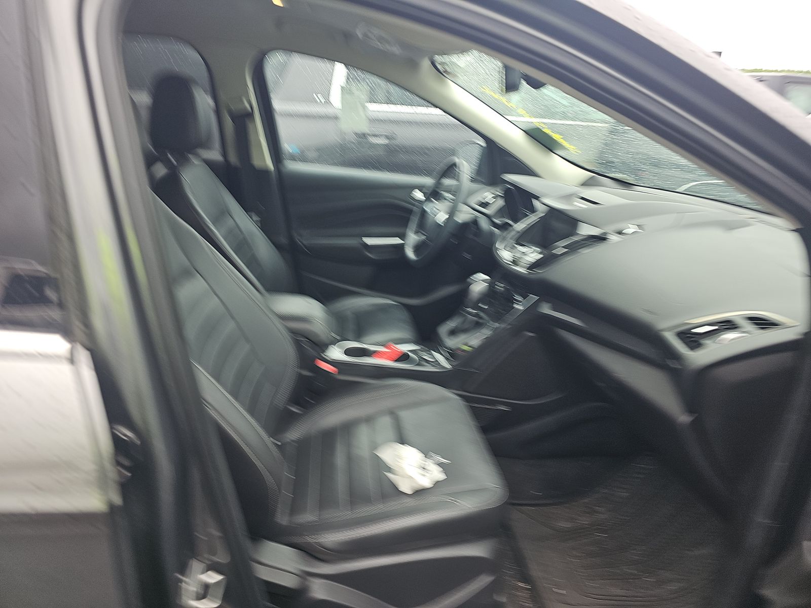 FORD ESCAPE - 9