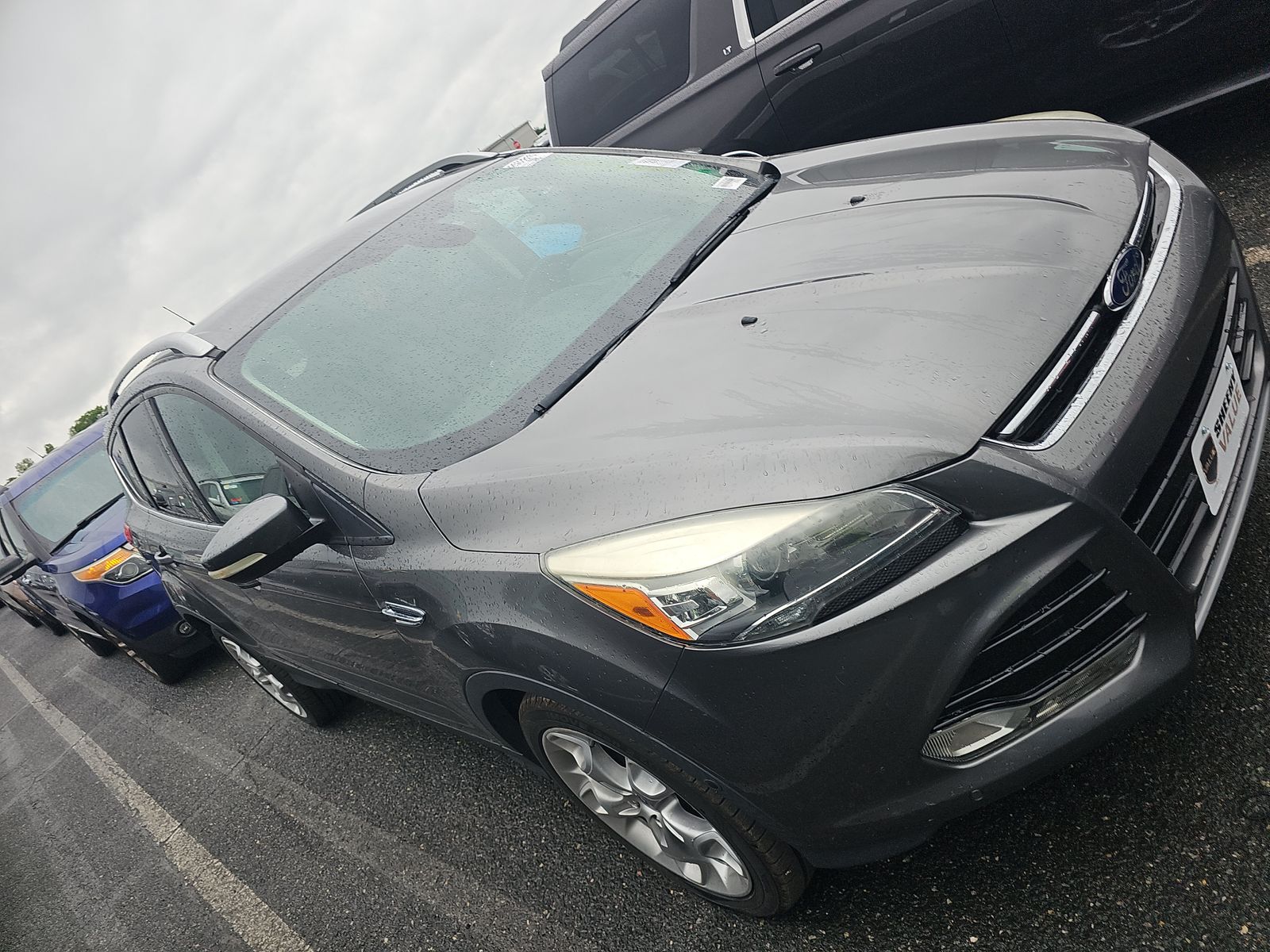 FORD ESCAPE - 4