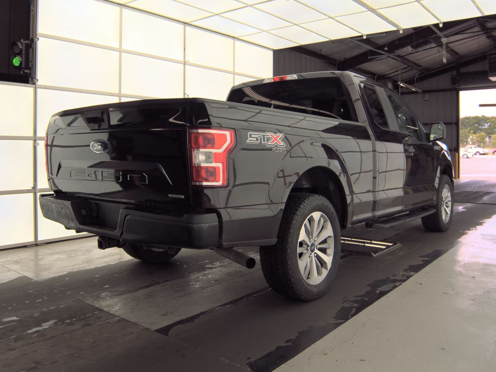 FORD F-150 - 6