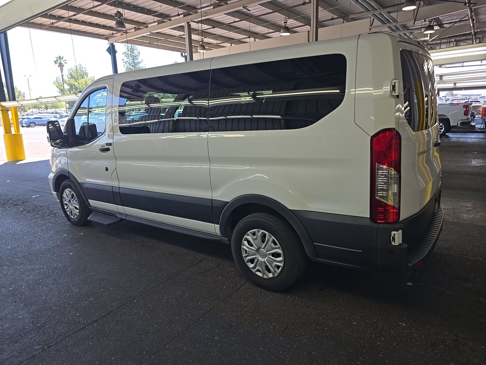 FORD TRANSIT 150 - 7