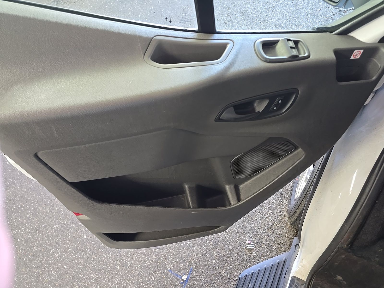FORD TRANSIT 150 - 10