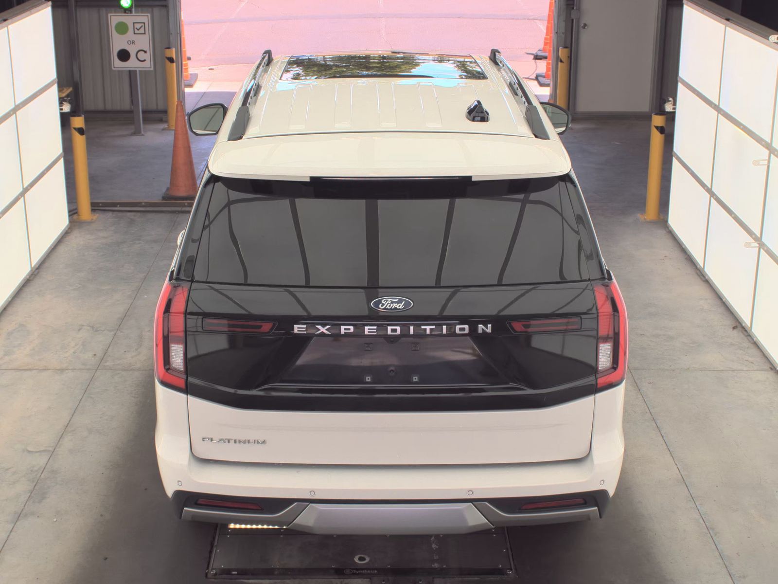 FORD EXPEDITION - 7