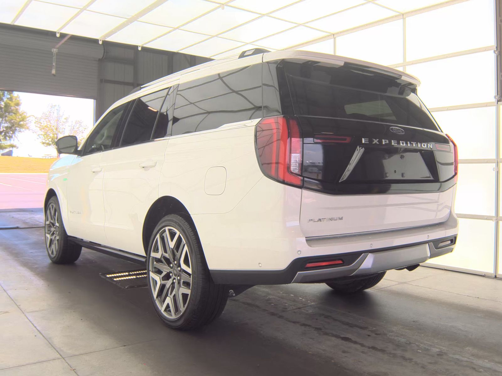 FORD EXPEDITION - 9