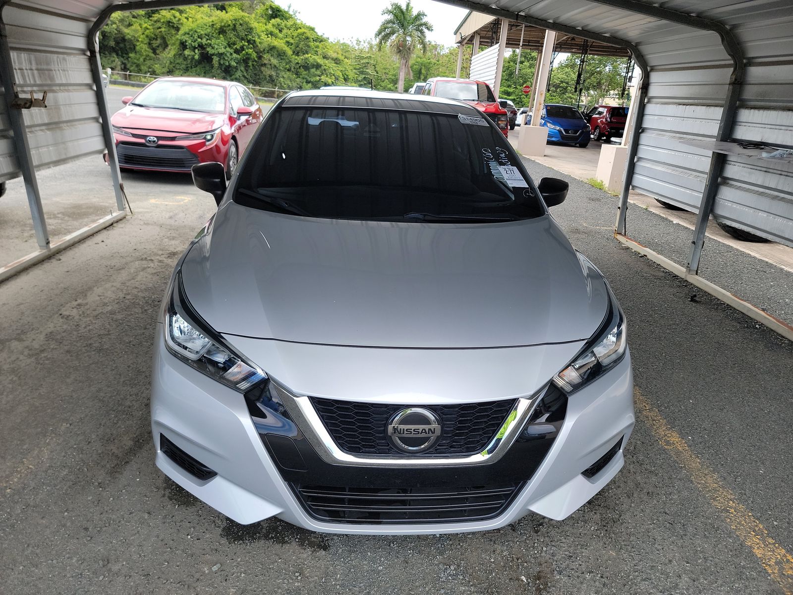 NISSAN VERSA - 3