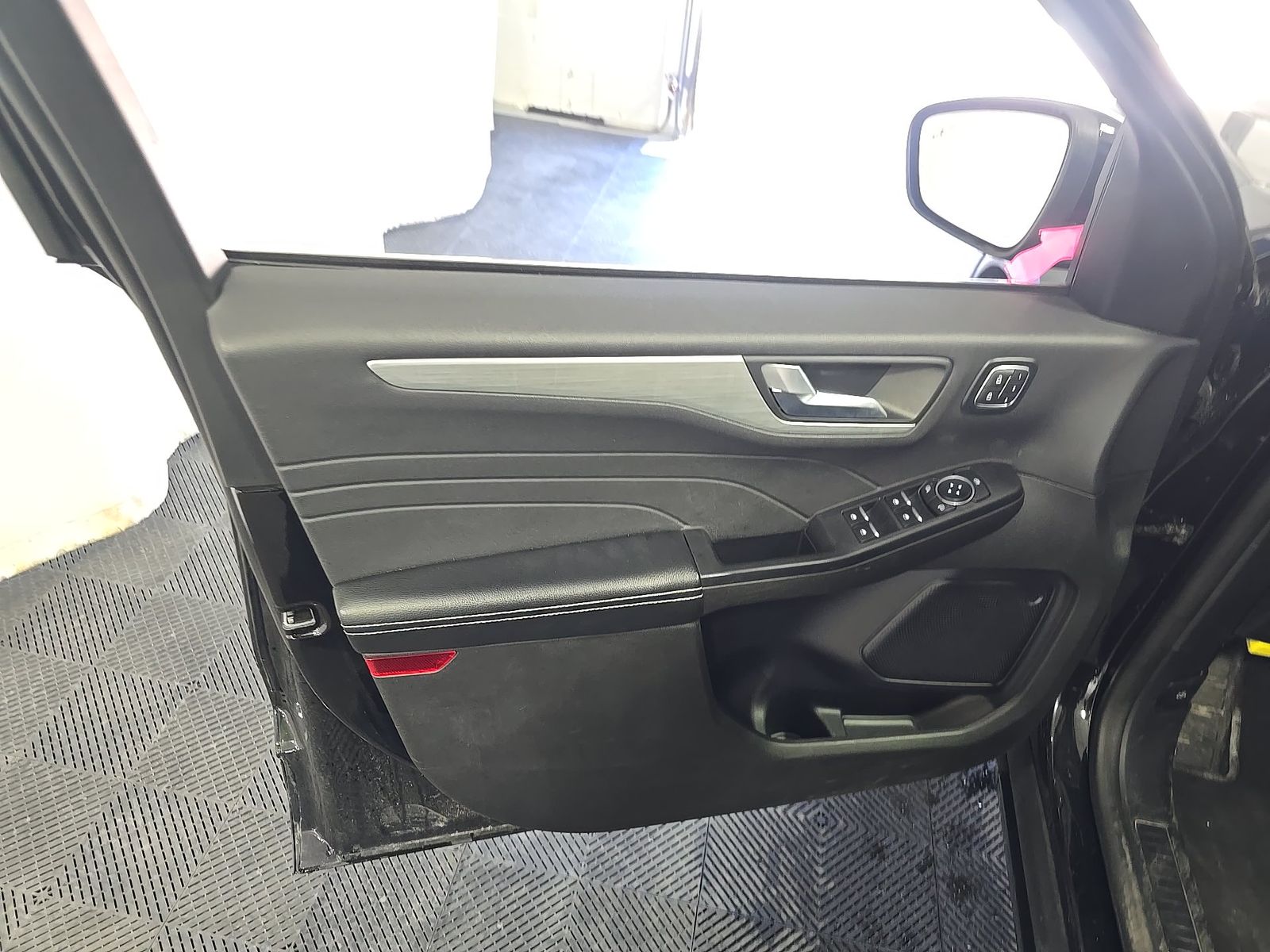 FORD ESCAPE - 10