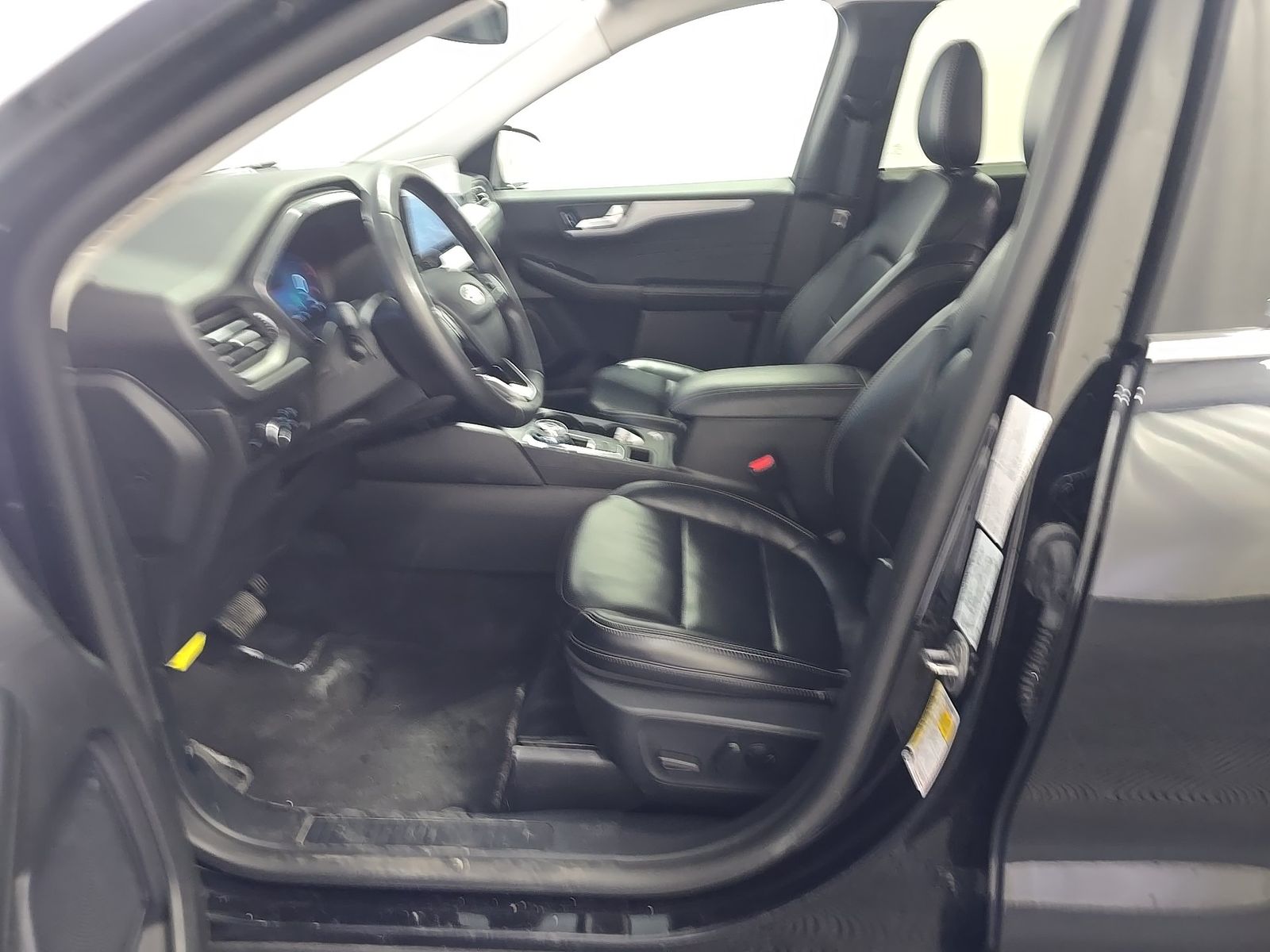 FORD ESCAPE - 8