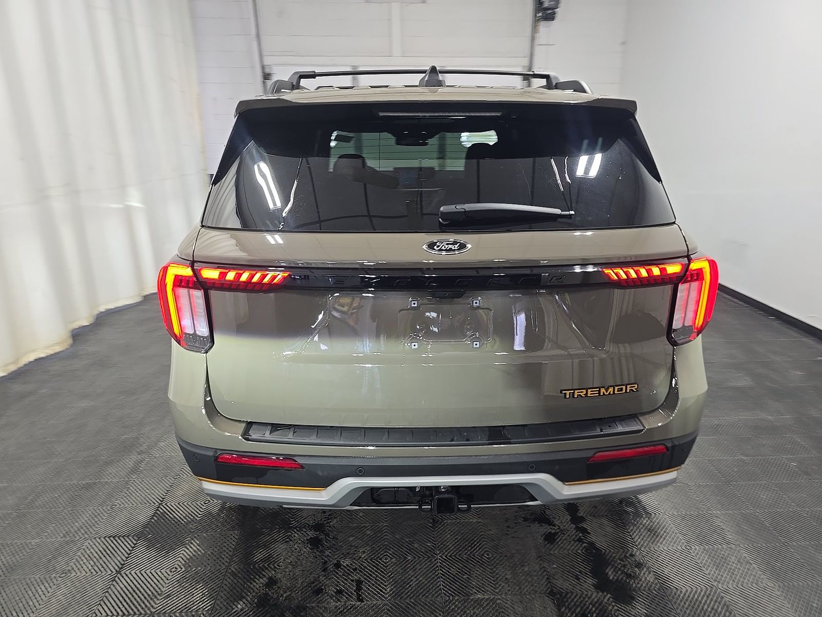 FORD EXPLORER - 6