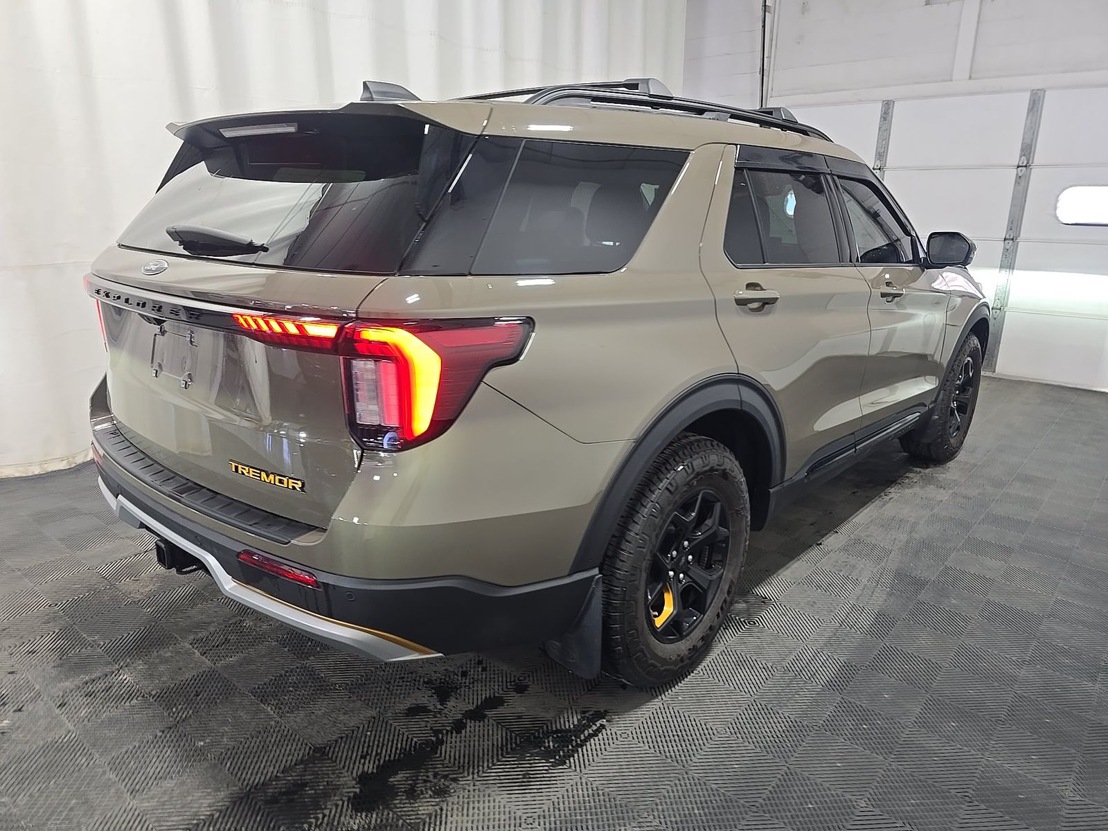FORD EXPLORER - 5