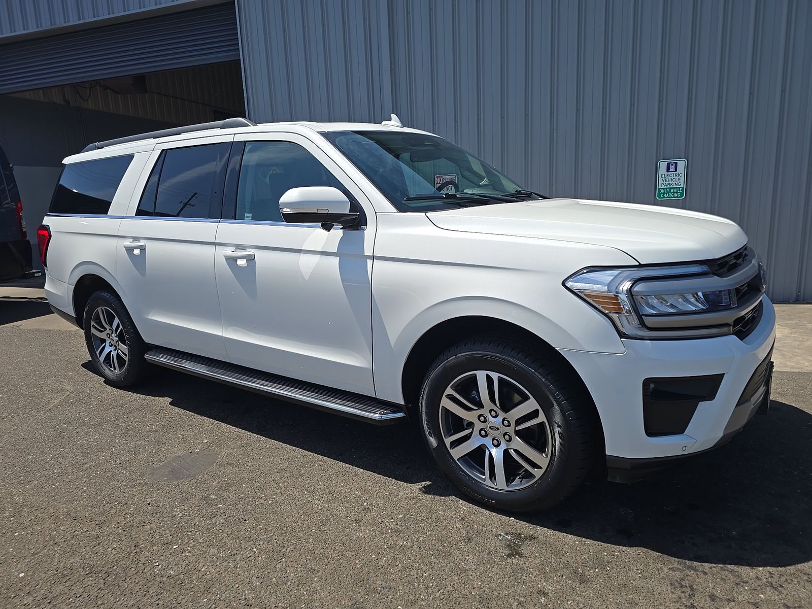 FORD EXPEDITION MAX - 4