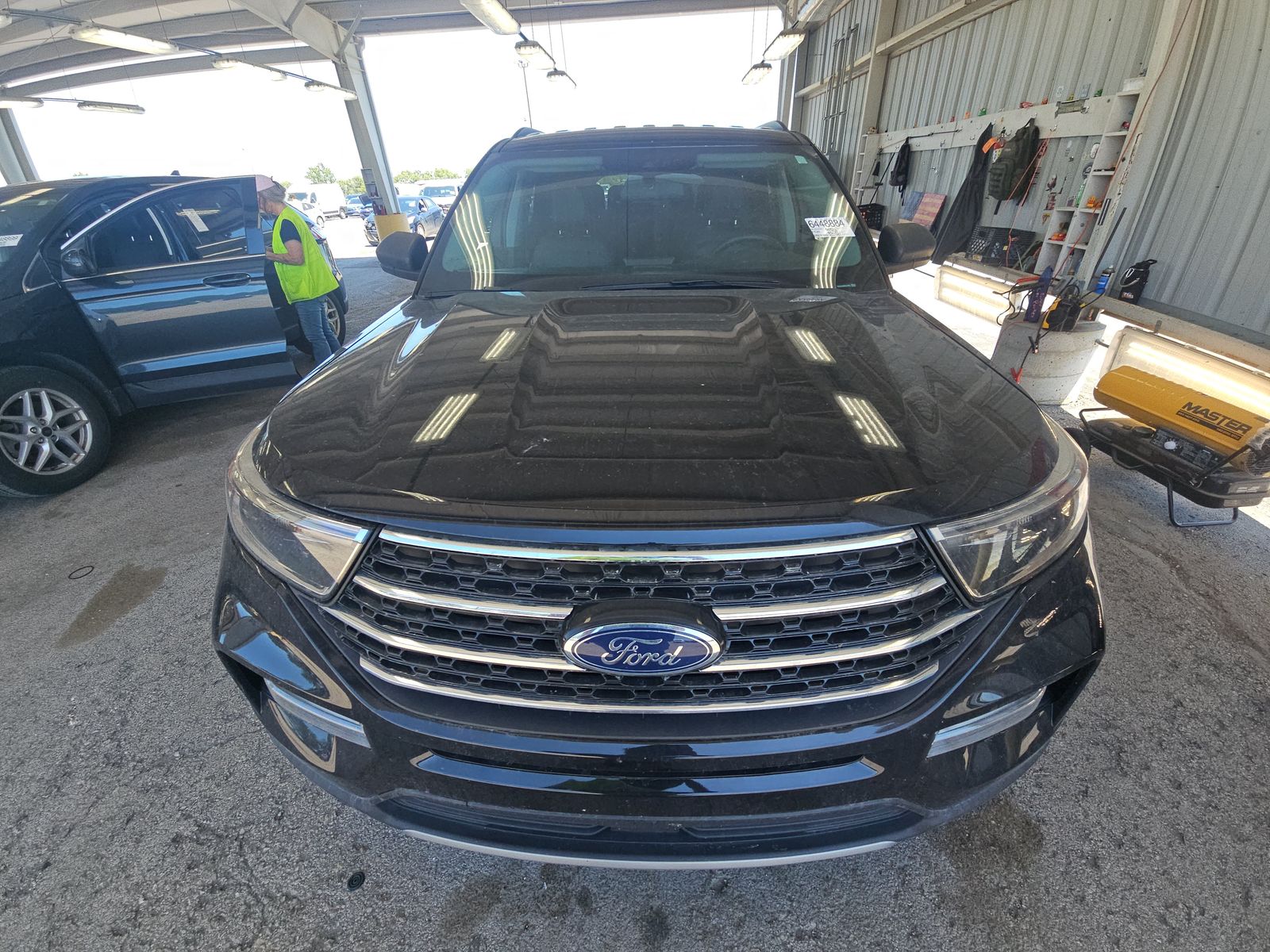 FORD EXPLORER - 3