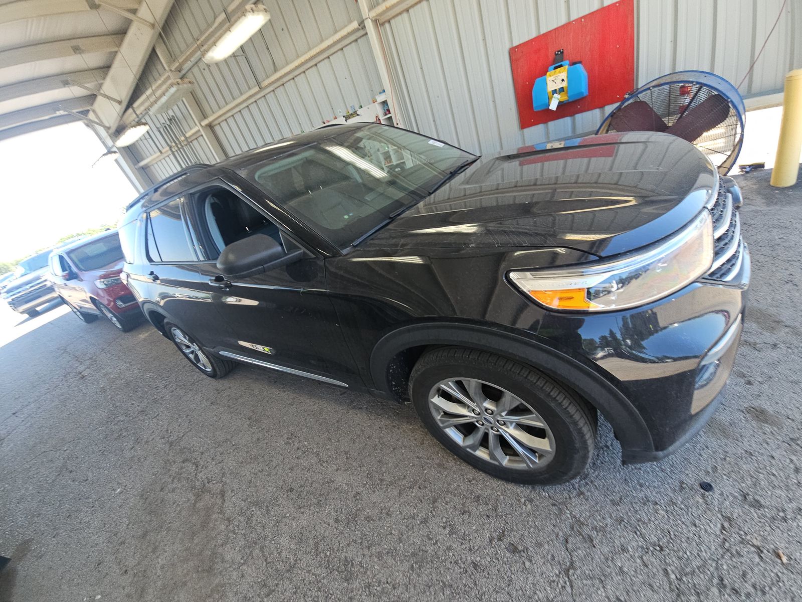 FORD EXPLORER - 4