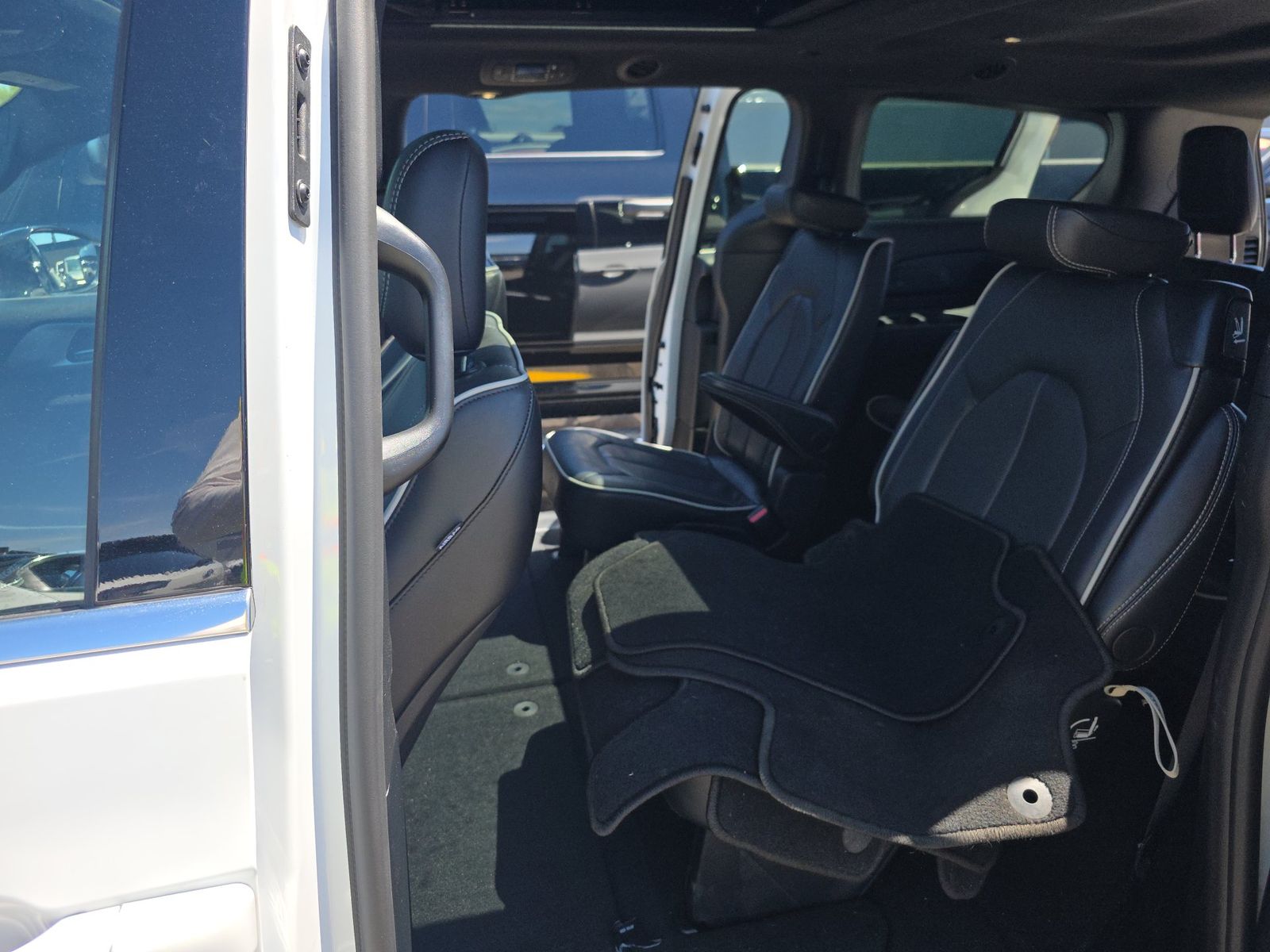 2026 Chrysler Pacifica Limited FWD