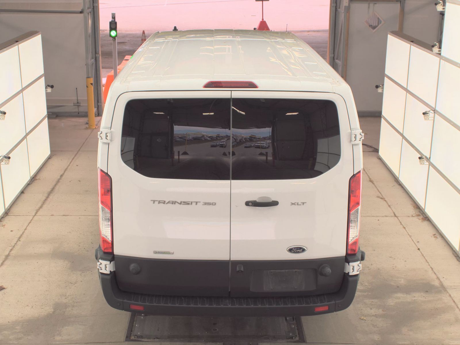 FORD TRANSIT 350 - 7
