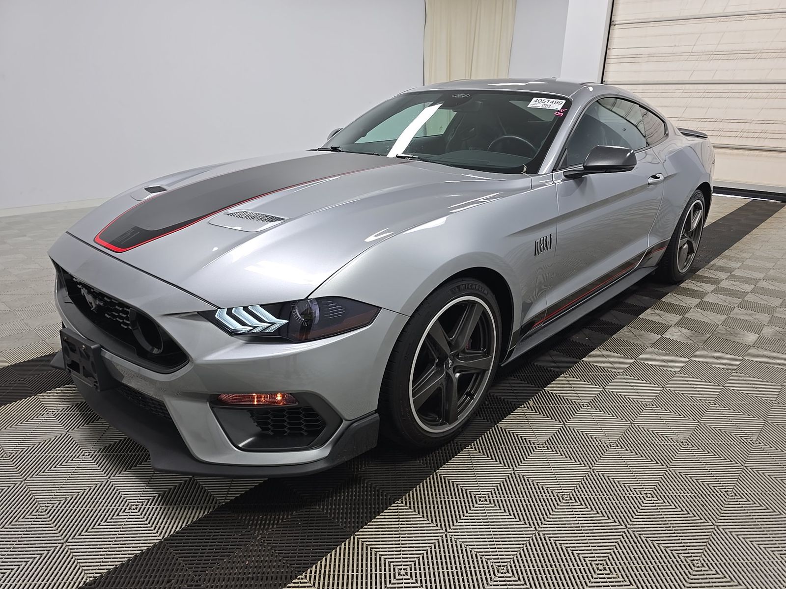 FORD MUSTANG - 1