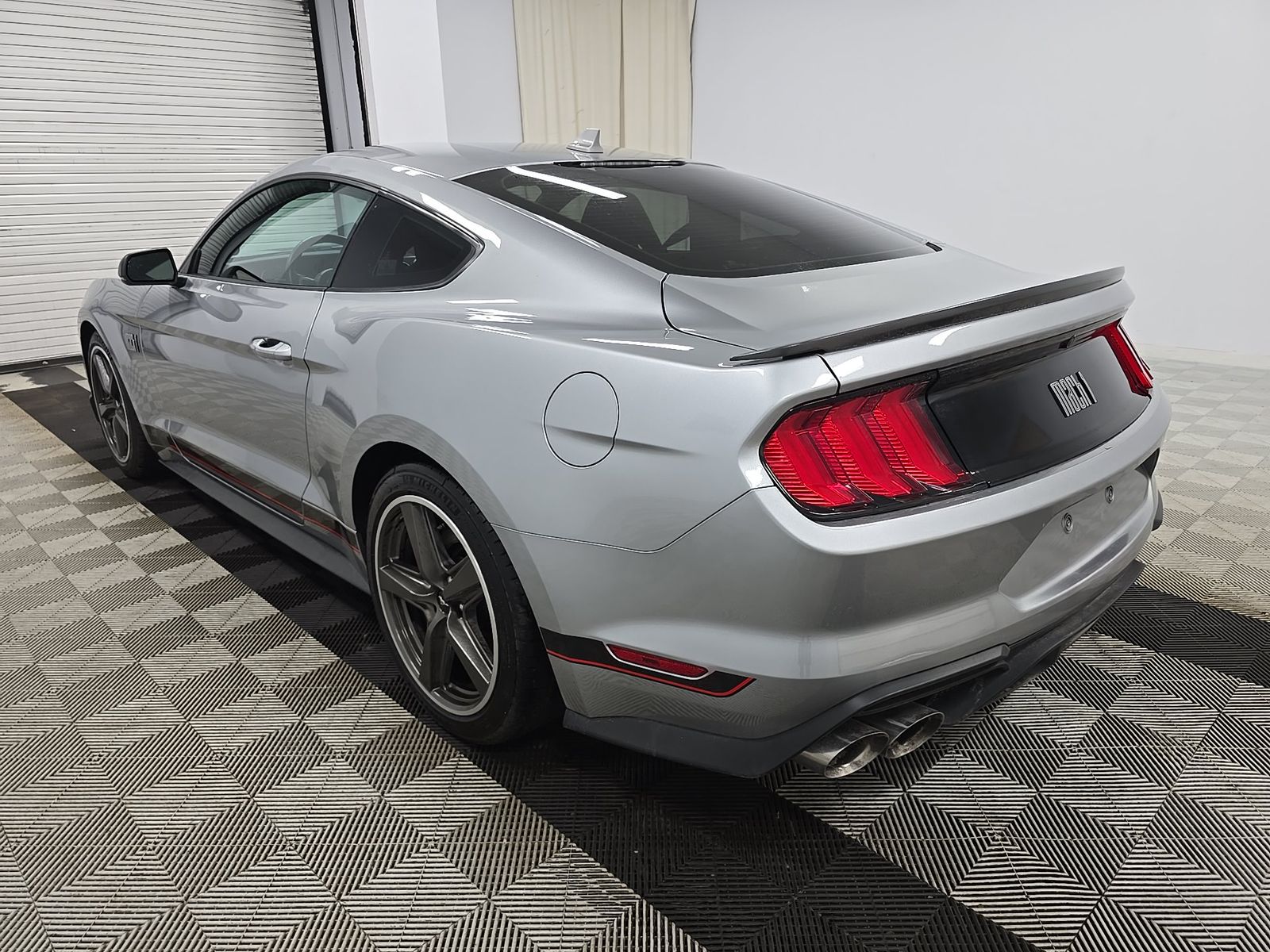 FORD MUSTANG - 7