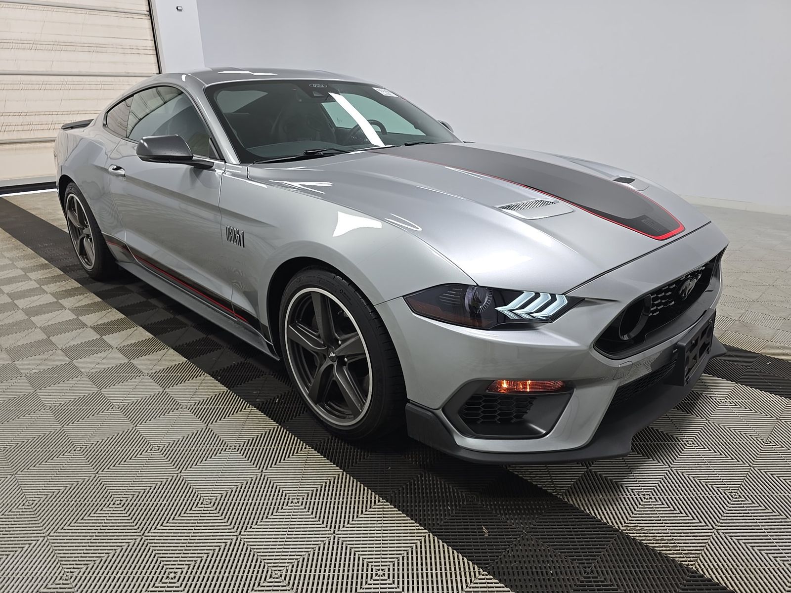 FORD MUSTANG - 4
