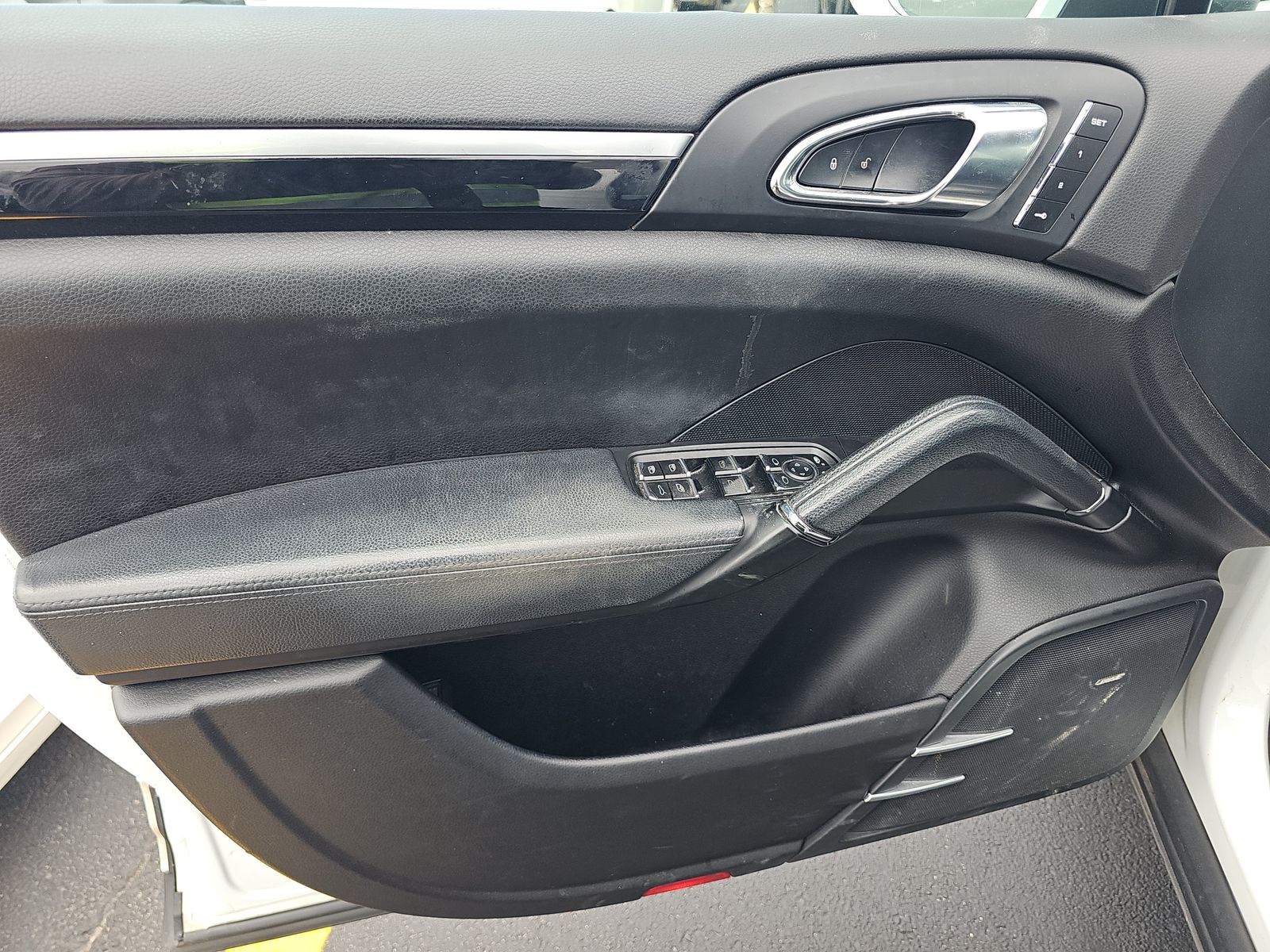 PORSCHE CAYENNE - 10