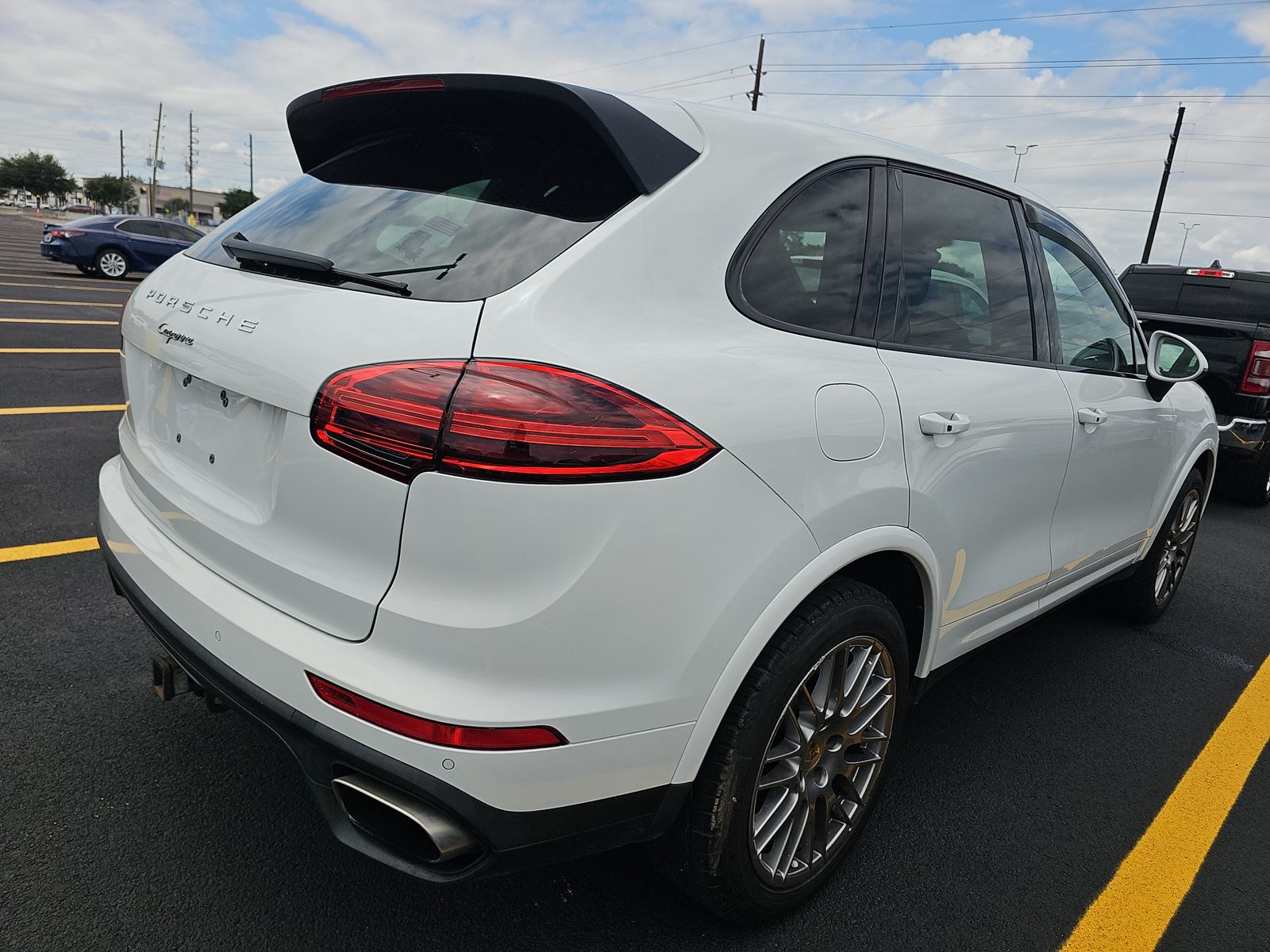 PORSCHE CAYENNE - 5