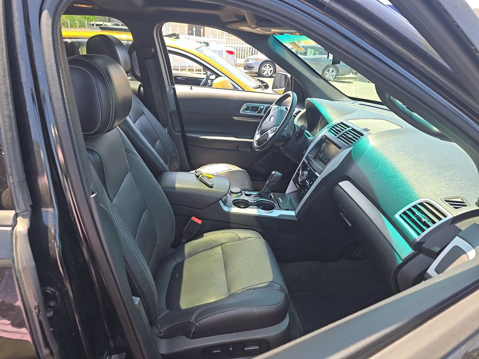 FORD EXPLORER - 9