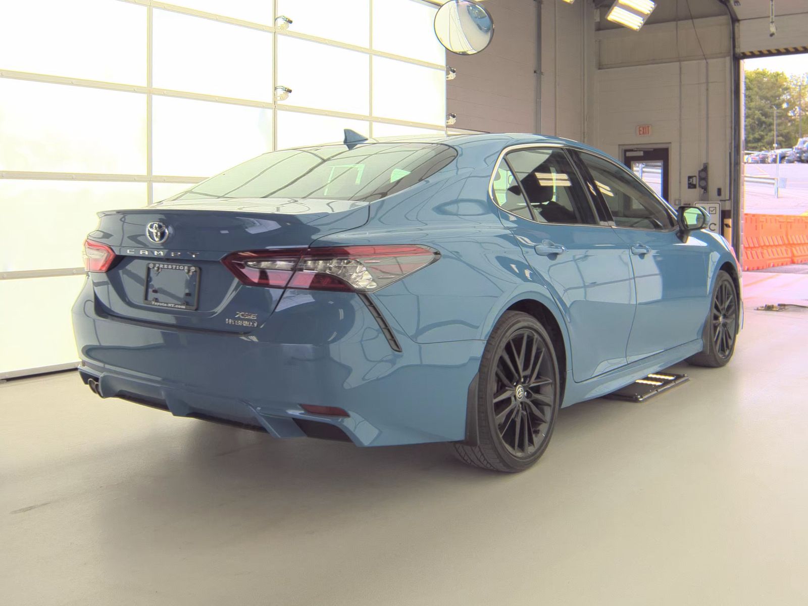 TOYOTA CAMRY - 6