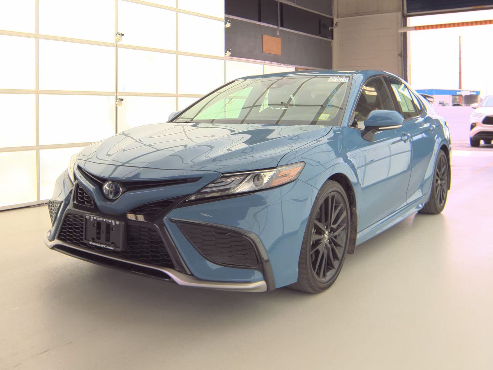 TOYOTA CAMRY - 1