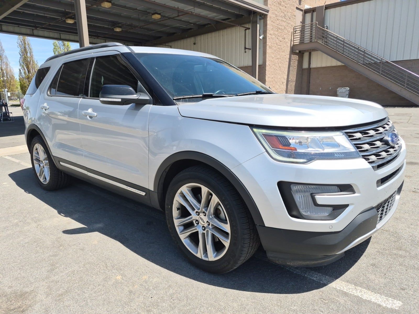 FORD EXPLORER - 7