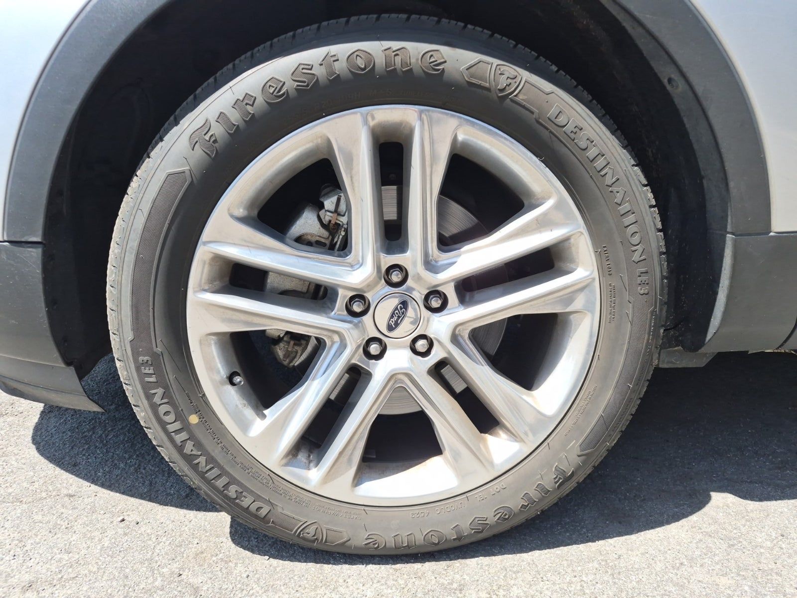 FORD EXPLORER - 3
