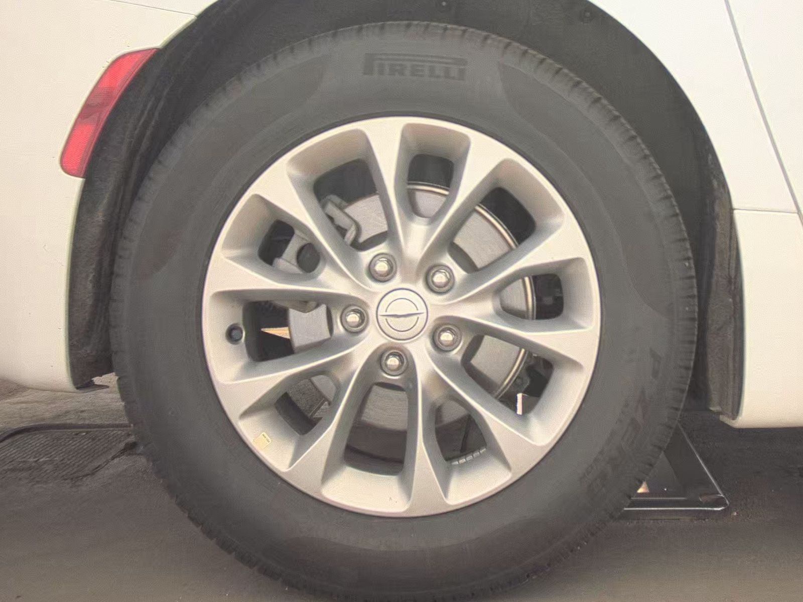 2026 Chrysler Pacifica Limited FWD