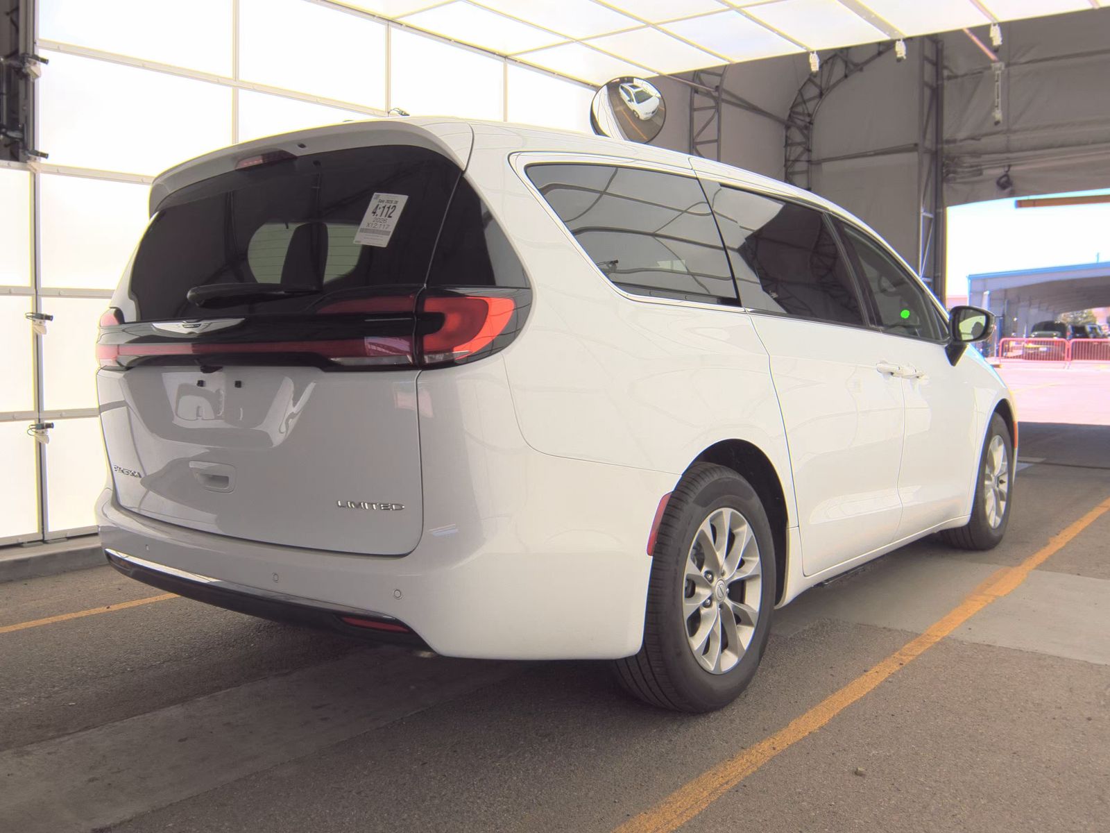 2026 Chrysler Pacifica Limited FWD