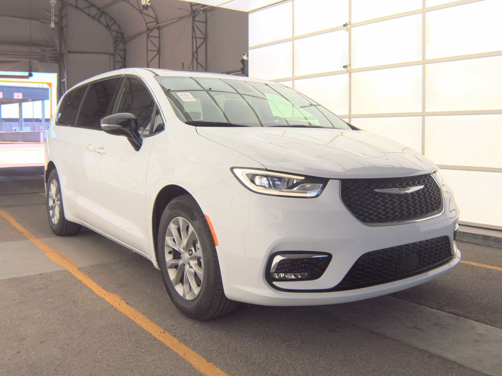2026 Chrysler Pacifica Limited FWD