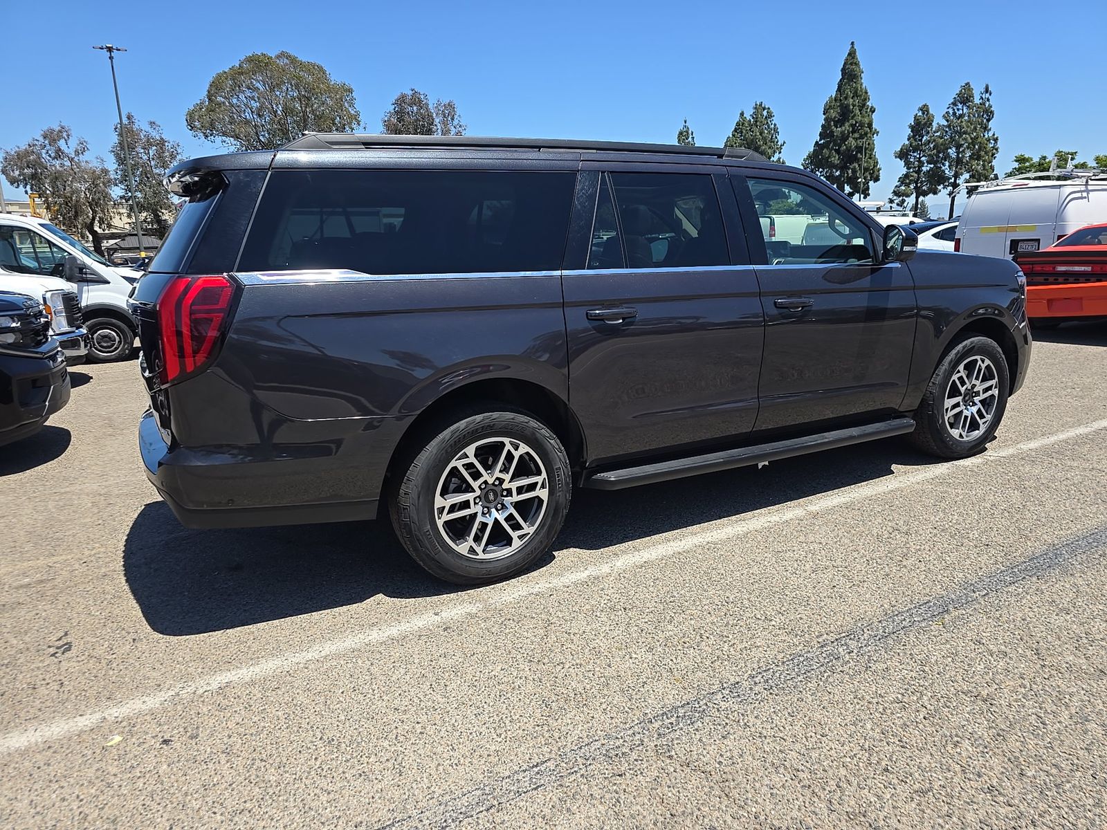 FORD EXPEDITION MAX - 5