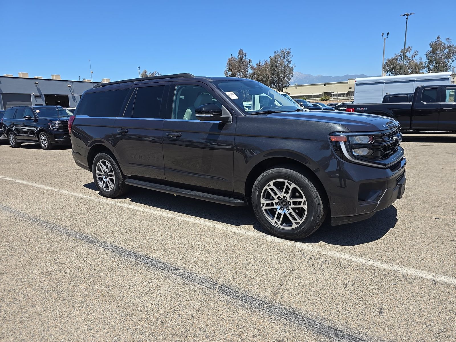 FORD EXPEDITION MAX - 4