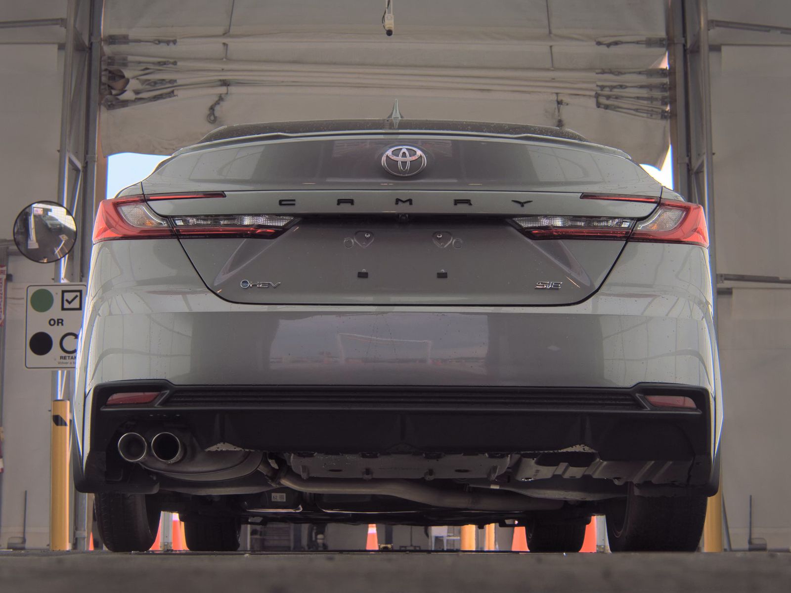 TOYOTA CAMRY - 8