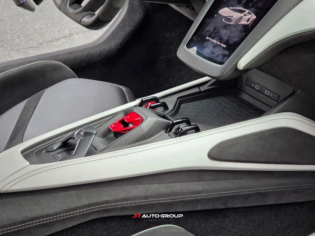2024 Lamborghini Revuelto Base AWD