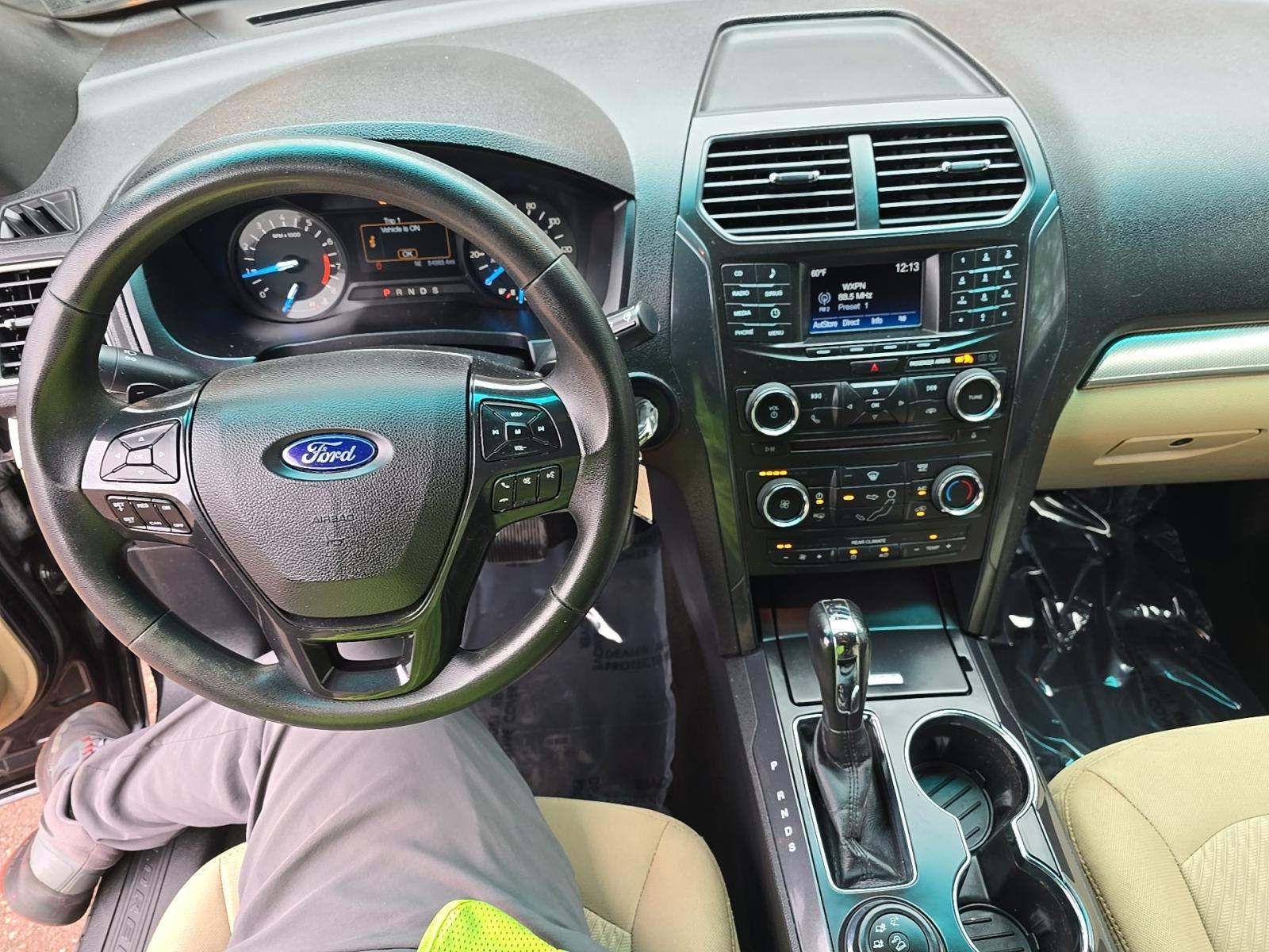 FORD EXPLORER - 6