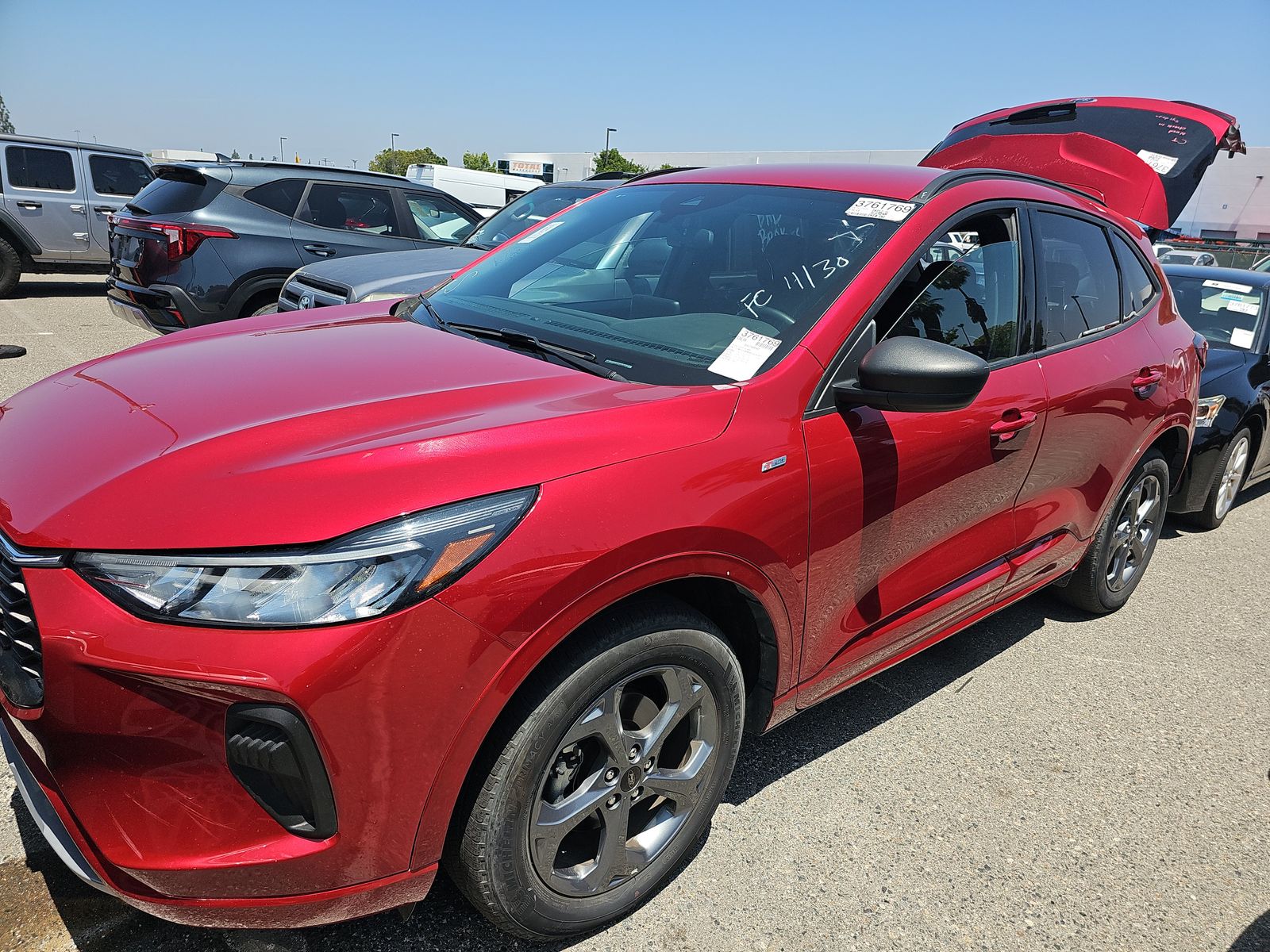 FORD ESCAPE - 1