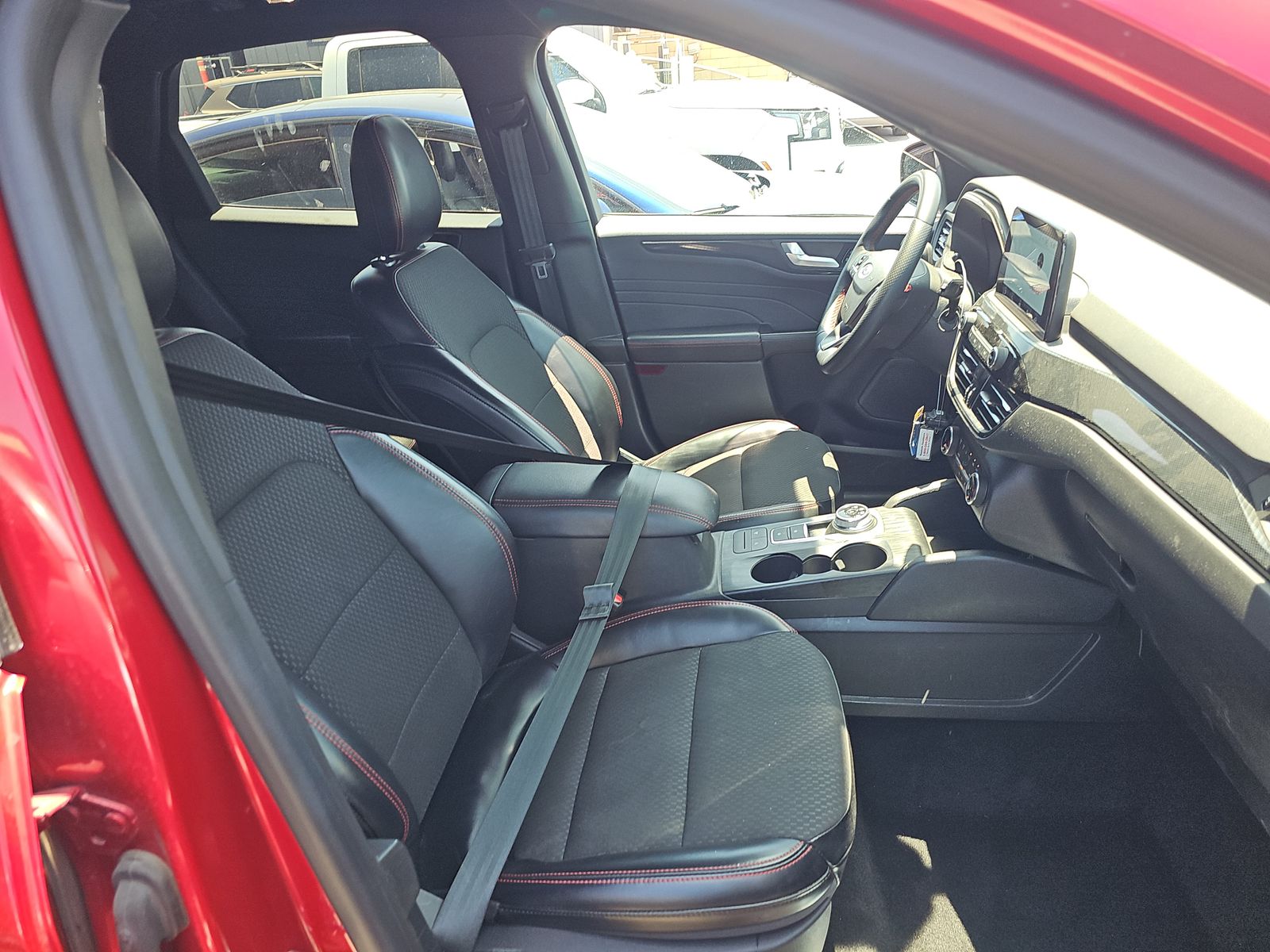 FORD ESCAPE - 9