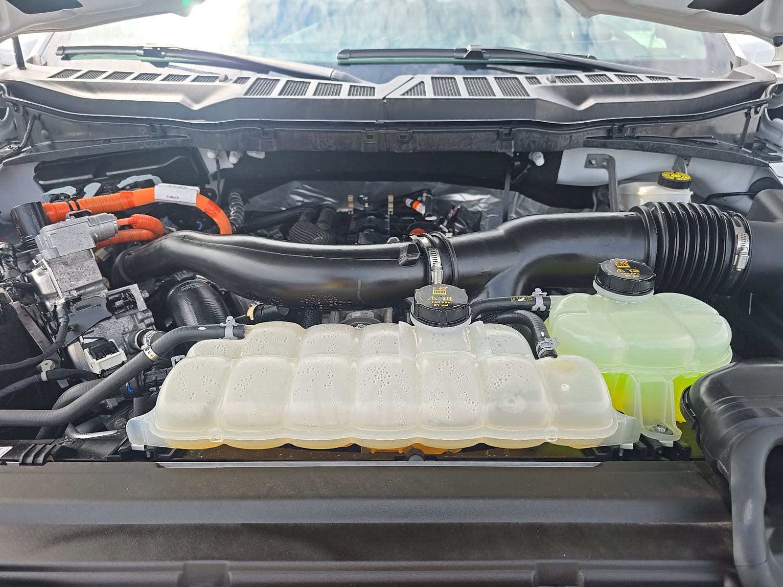 2024 Ford F-150 Hybrid Lariat AWD