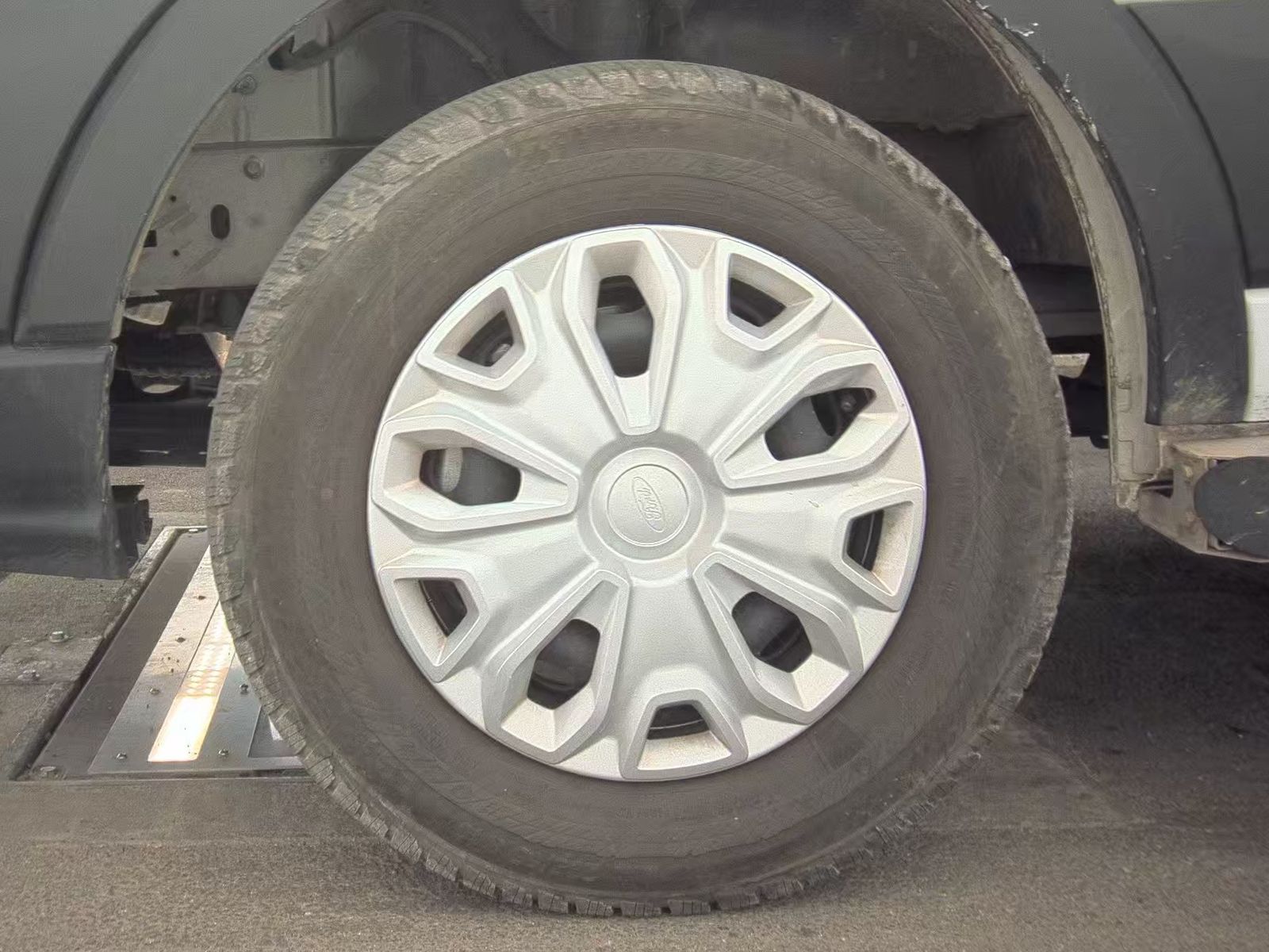 FORD TRANSIT 250 - 10