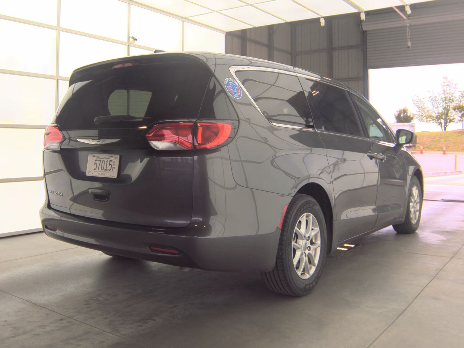 CHRYSLER VOYAGER - 6