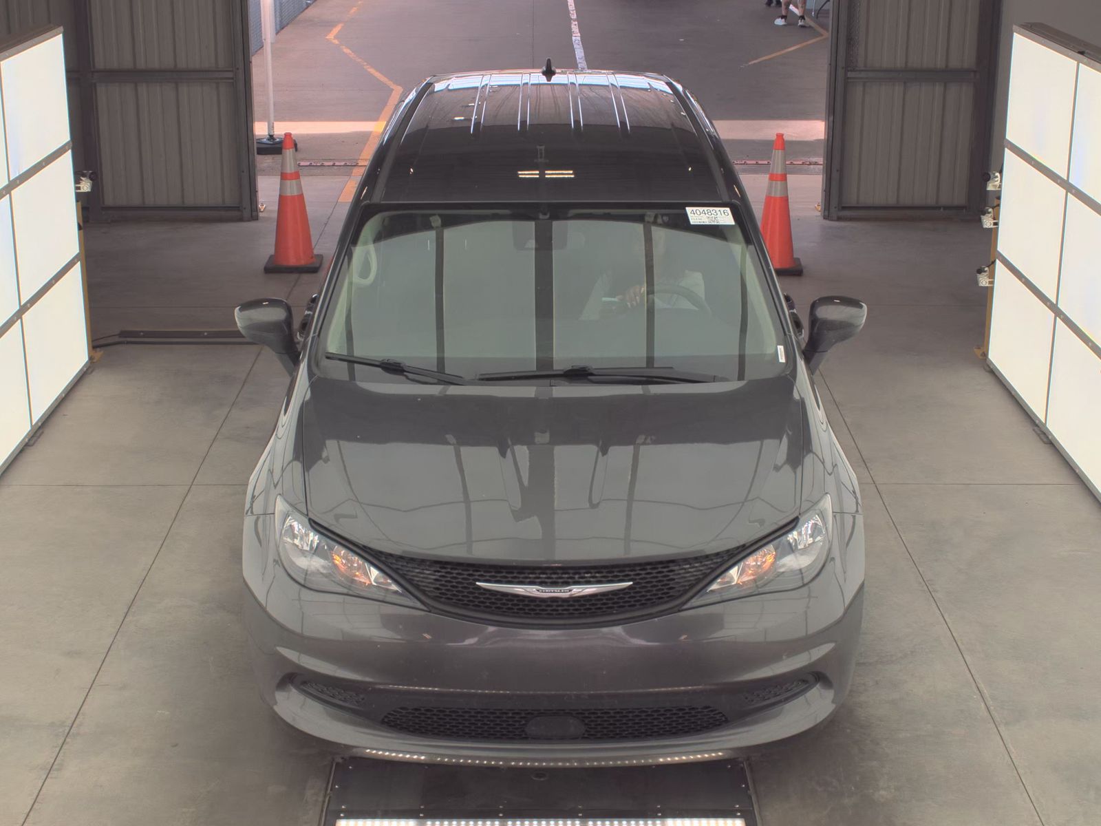 CHRYSLER VOYAGER - 3