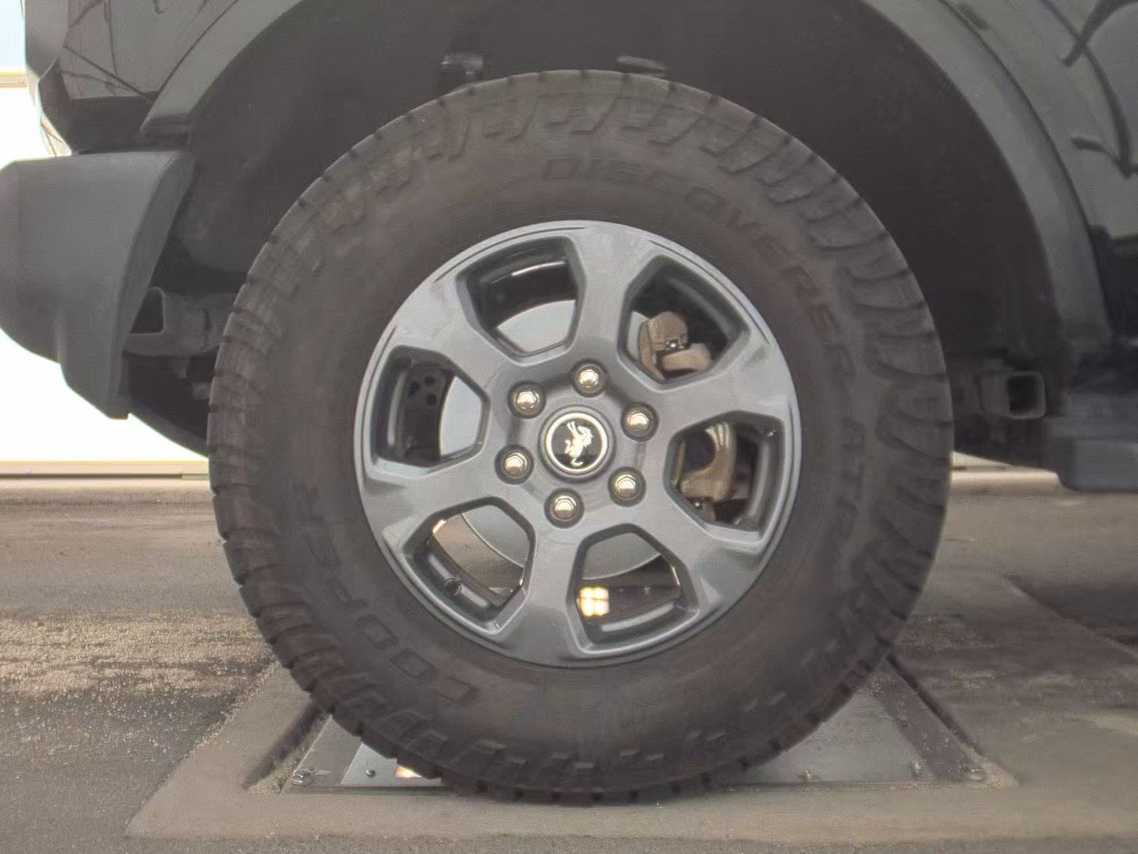 FORD BRONCO - 10