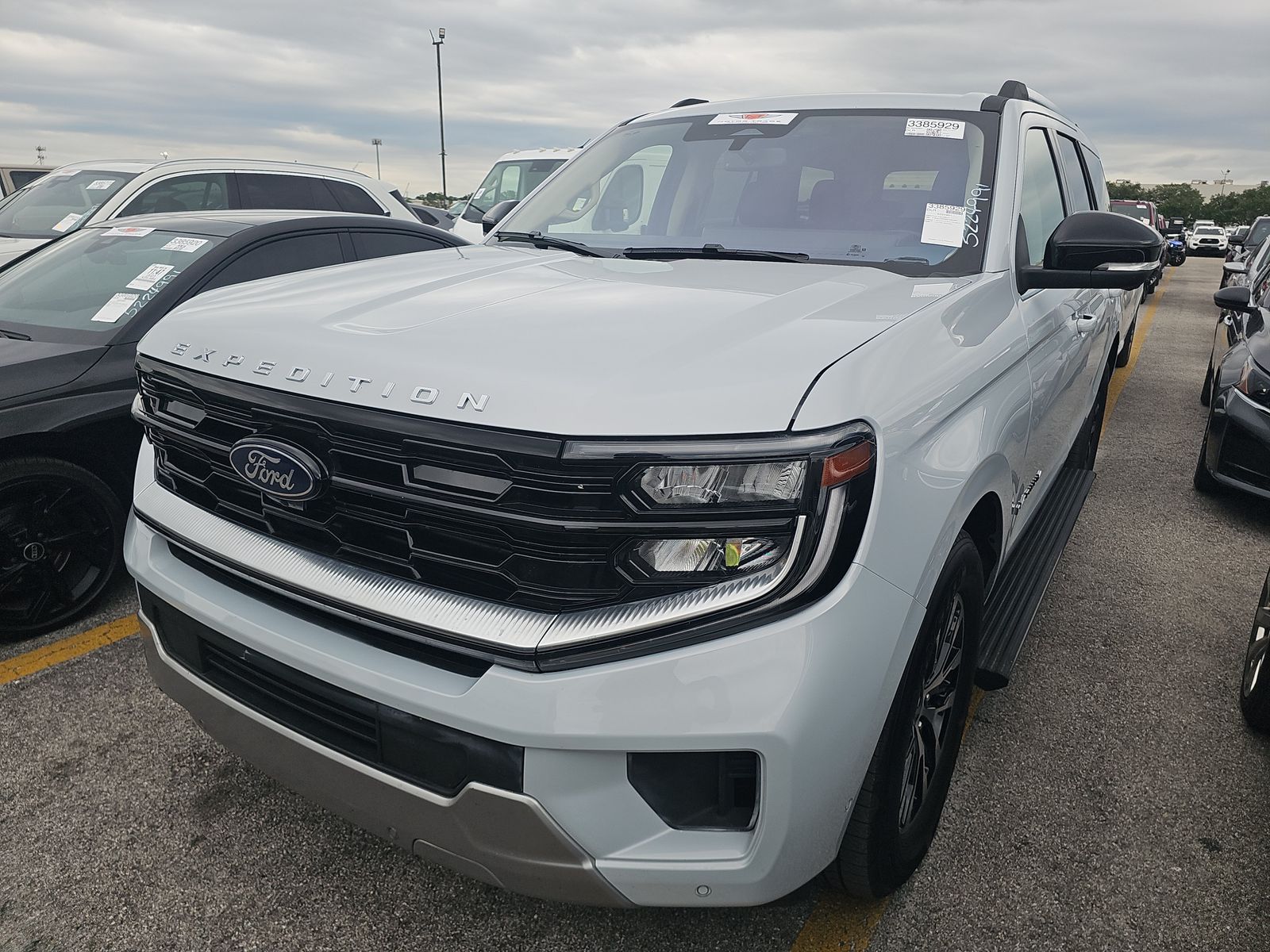 FORD EXPEDITION - 1