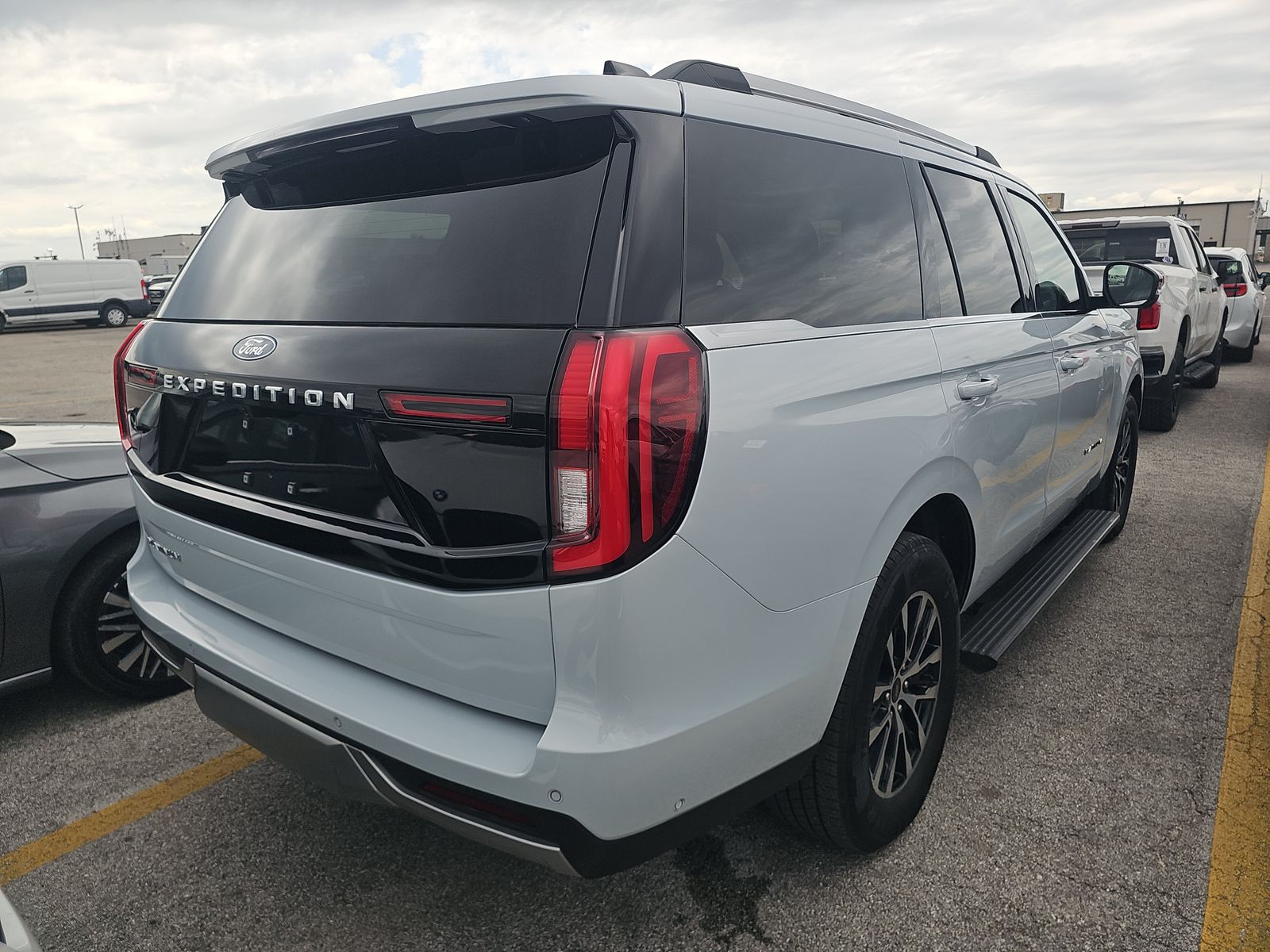 FORD EXPEDITION - 5
